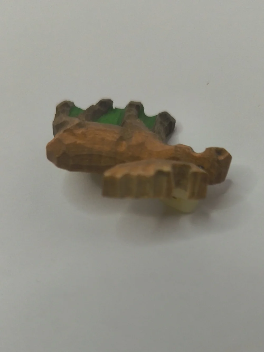 Vintage Alaska Wood Carved Wooden Moose Kipmik Products Anchorage Lapel Pin